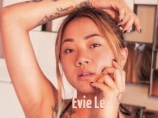 Evie_Le