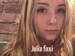 Julia_foxi