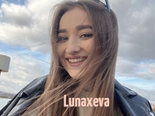 Lunaxeva